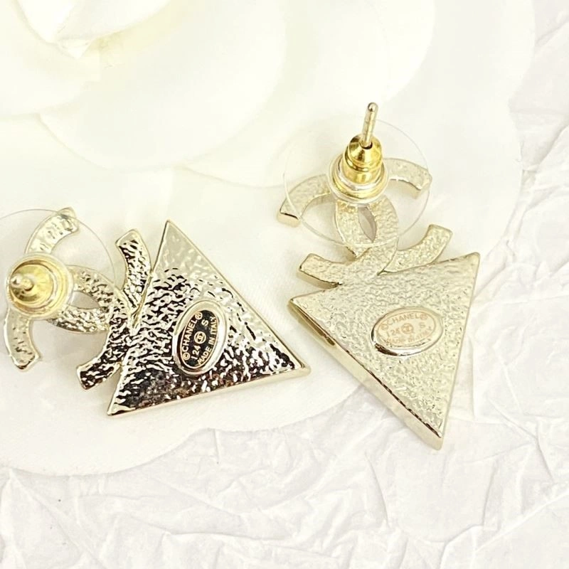 Chanel Earrings Comfortable 222850