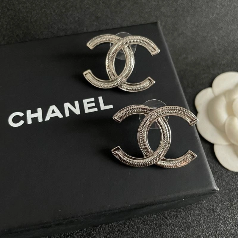 Comfortable Chanel Earrings 222818
