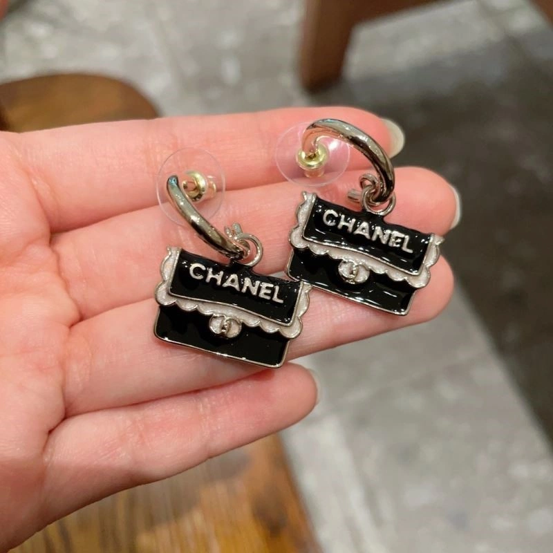 WrinkleFree Chanel Earrings 222863