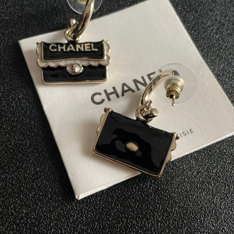 WrinkleFree Chanel Earrings 222863