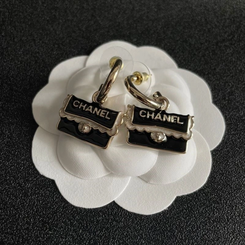WrinkleFree Chanel Earrings 222863