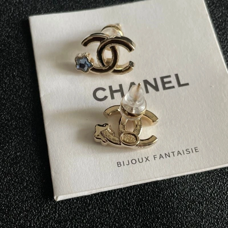 Chanel Earrings Casual 222810