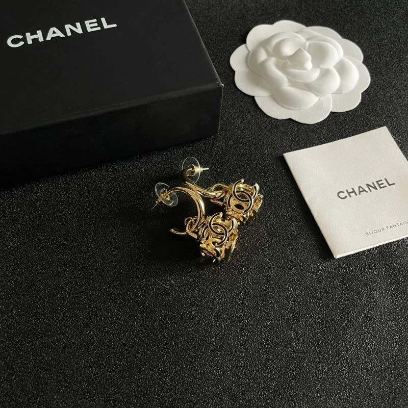 Affordable Chanel Earrings 222805