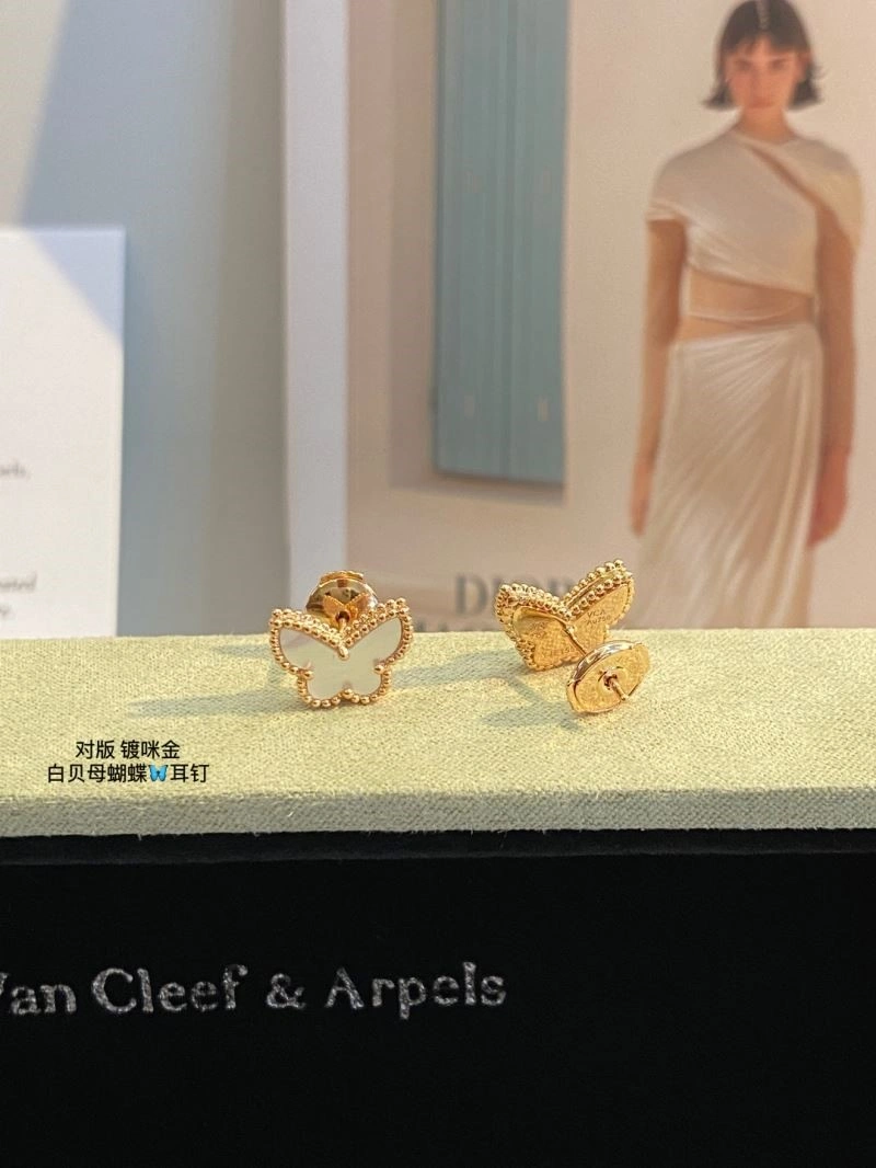 SportInspired Chanel Earrings 222796