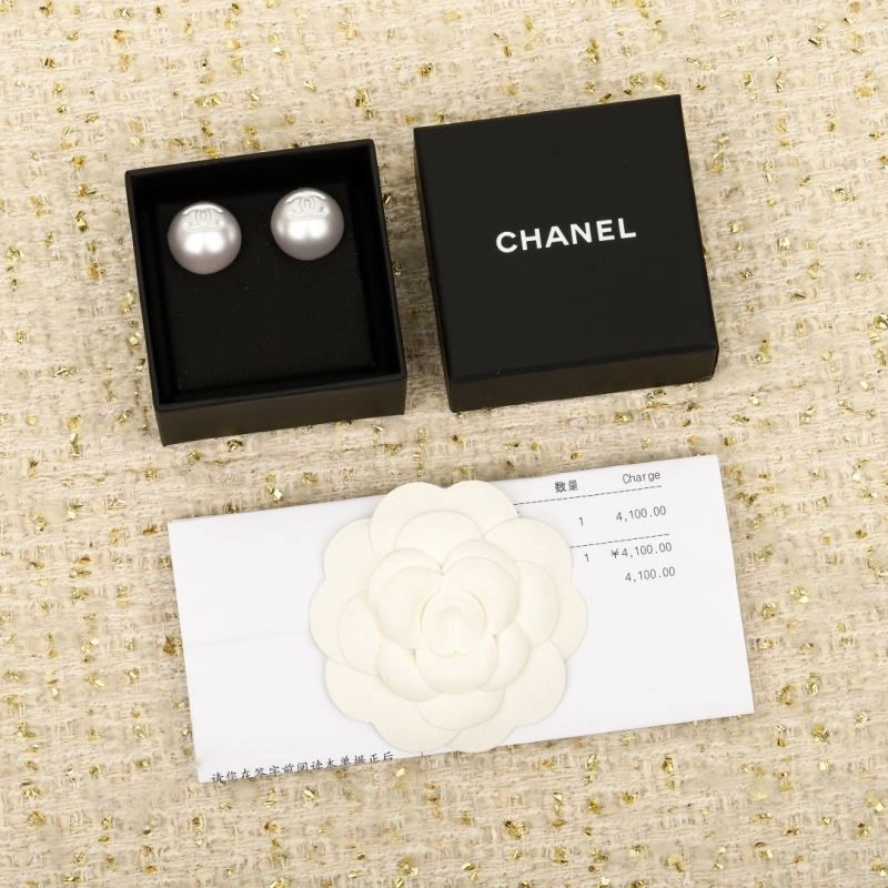 Chanel Earrings EyeCatching 222840