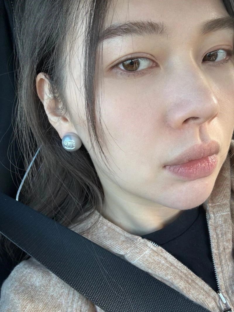 Chanel Earrings EyeCatching 222840
