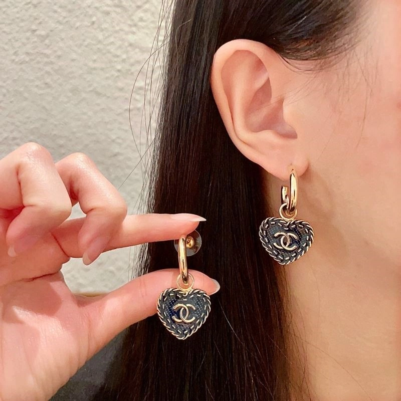 Chanel Earrings Effortless 222792