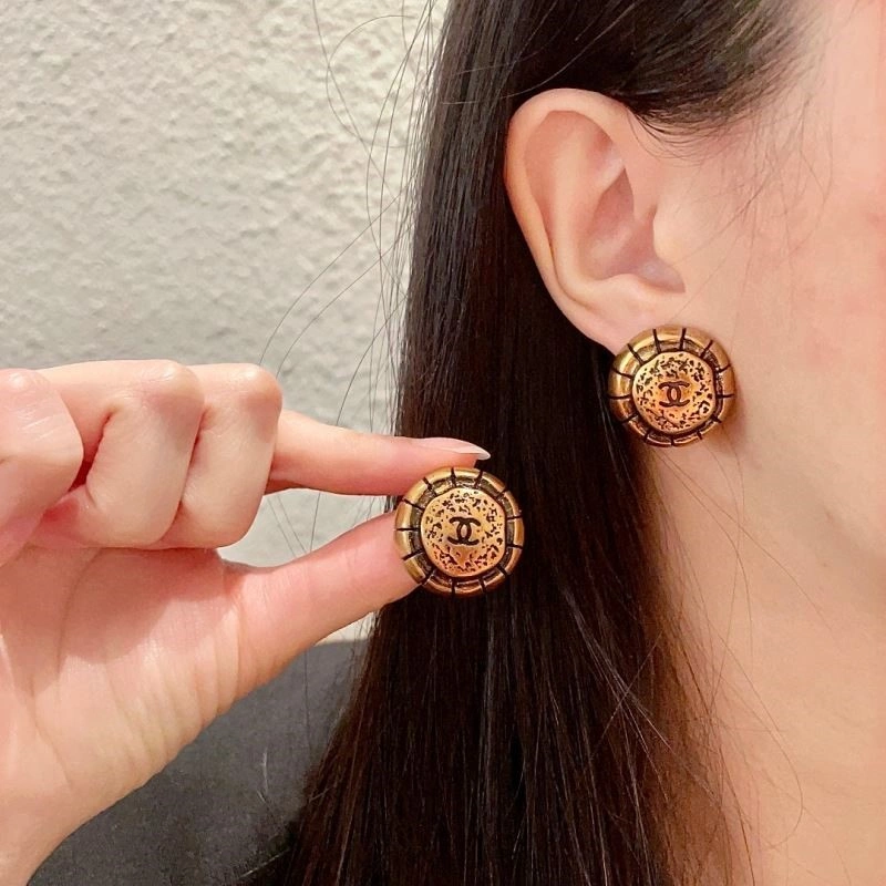 Snug Chanel Earrings 222775