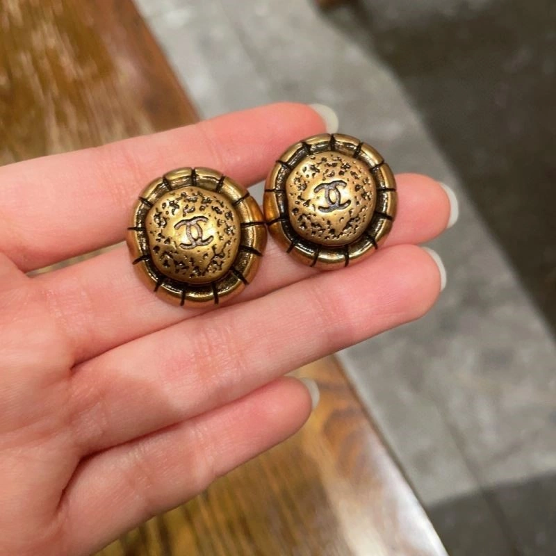 Snug Chanel Earrings 222775