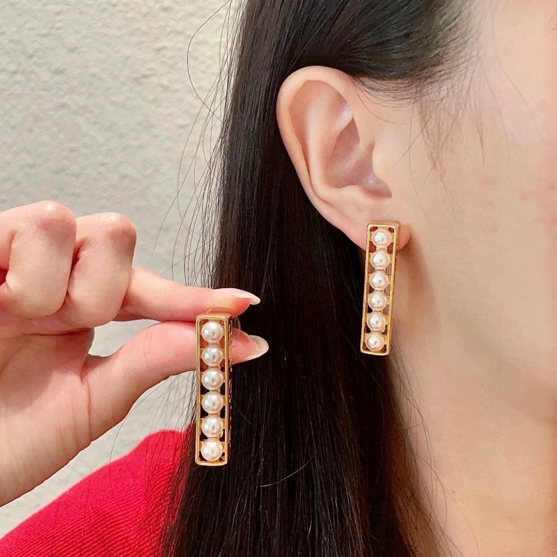 Stretchable Chanel Earrings 222771
