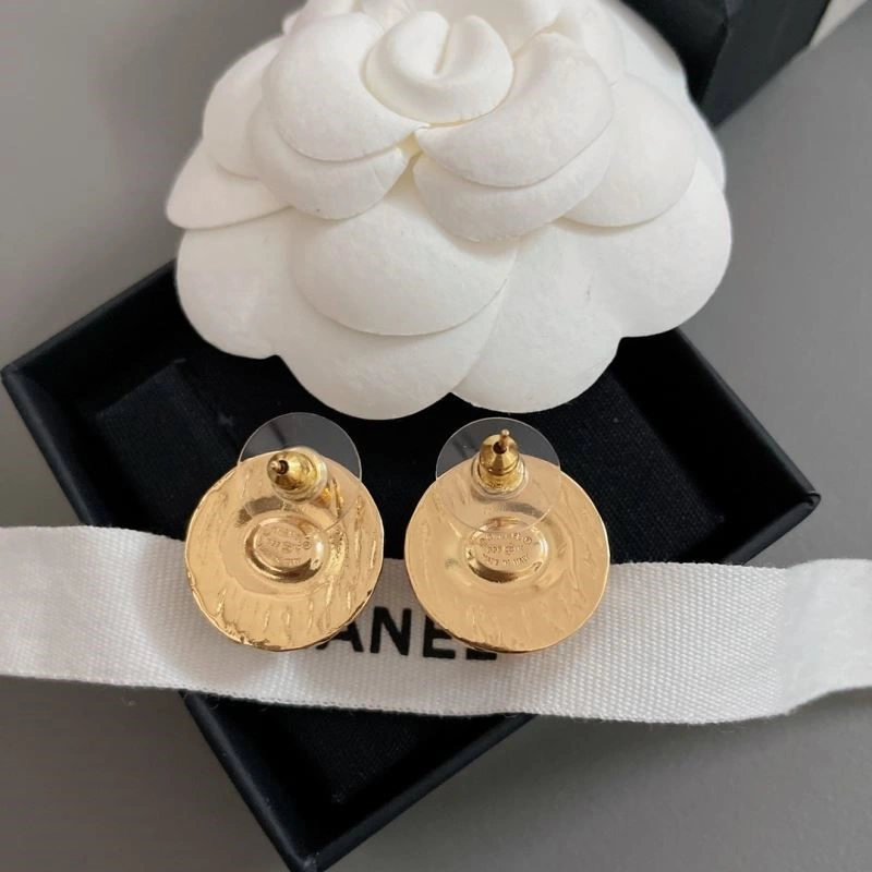 Minimalist Chanel Earrings 222794