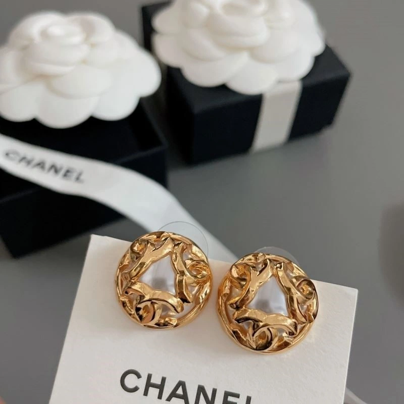 Minimalist Chanel Earrings 222794