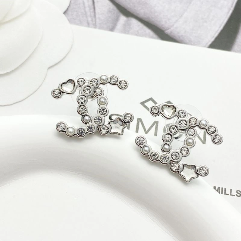 Chanel Earrings Stylish 222777