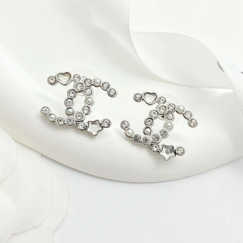 Chanel Earrings Stylish 222777