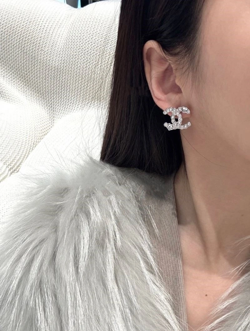 Chanel Earrings Stylish 222777