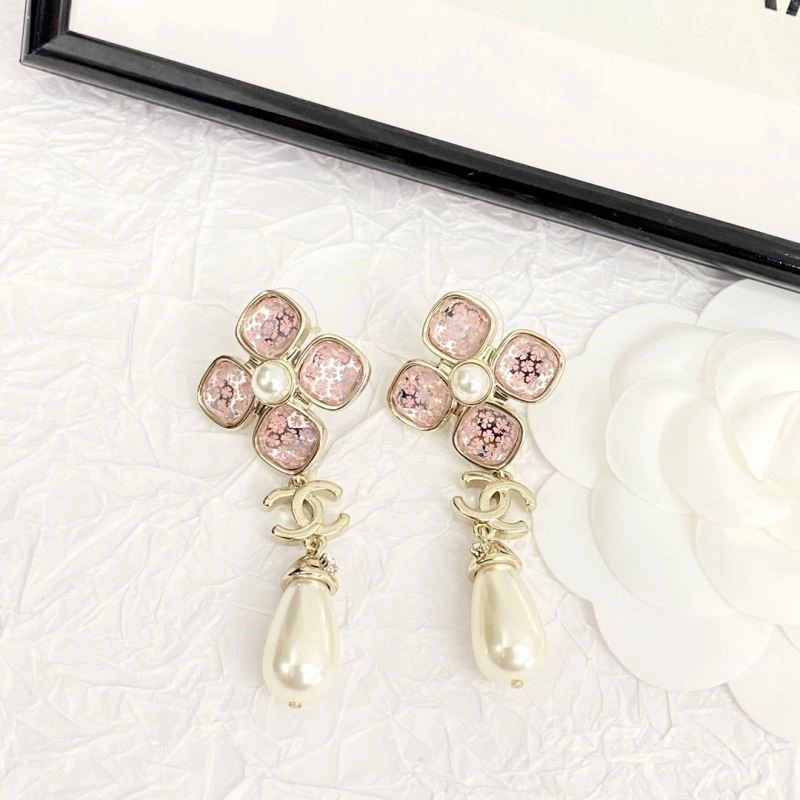 Snug Chanel Earrings 222776