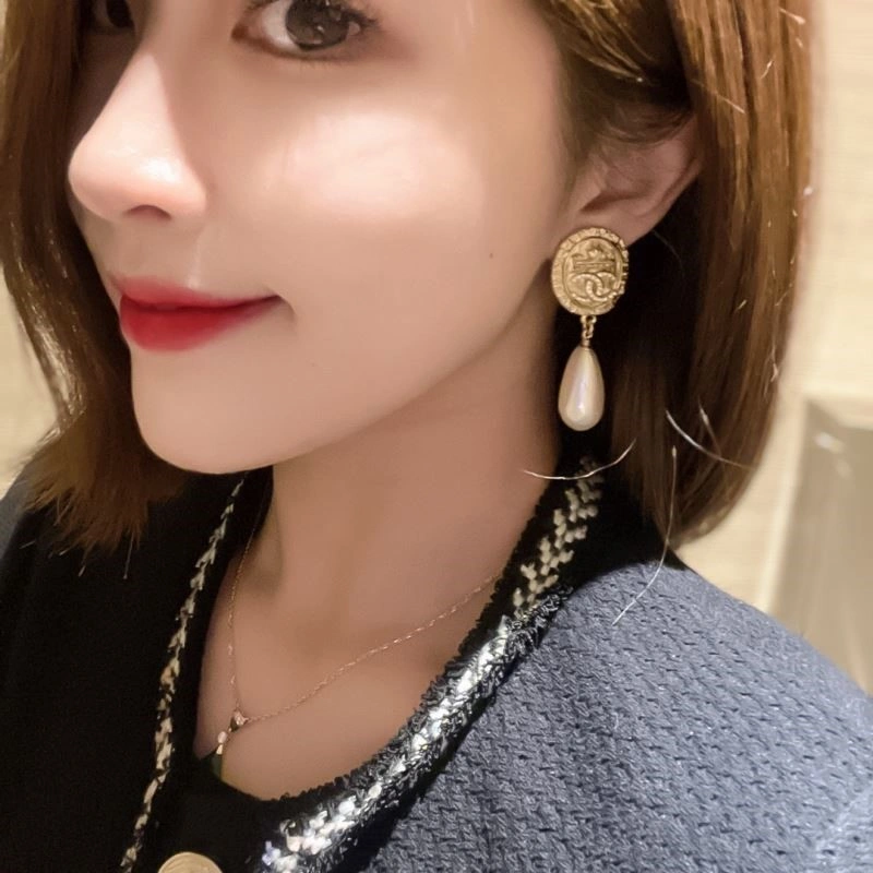 Chanel Earrings Modern 222751