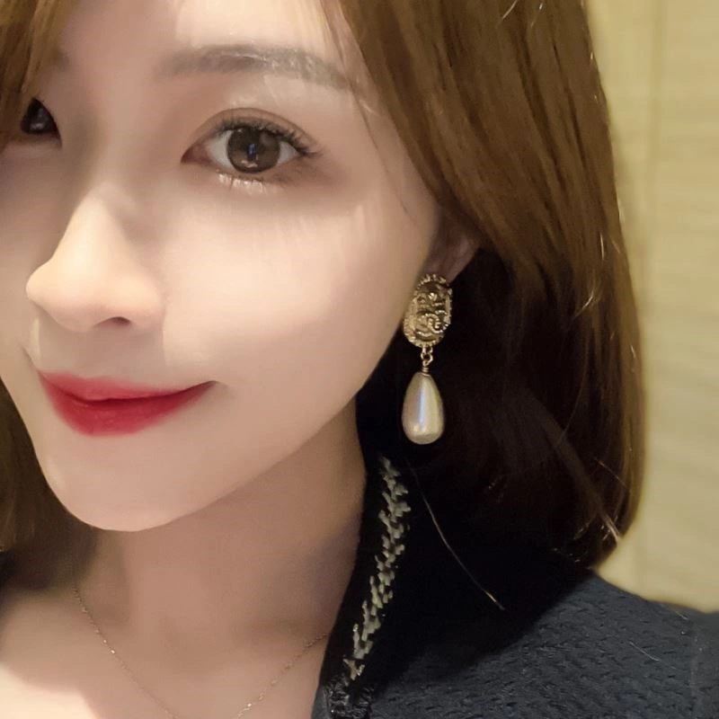 Chanel Earrings Modern 222751