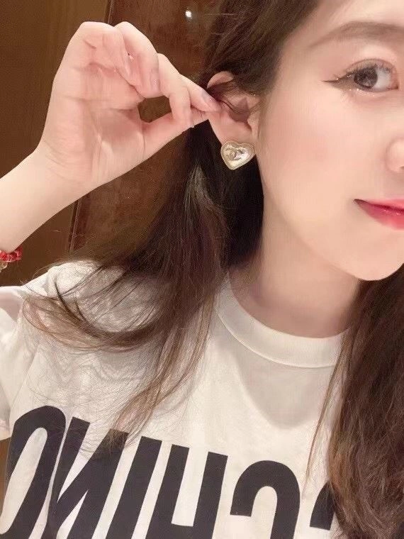 Cozy Chanel Earrings 222750