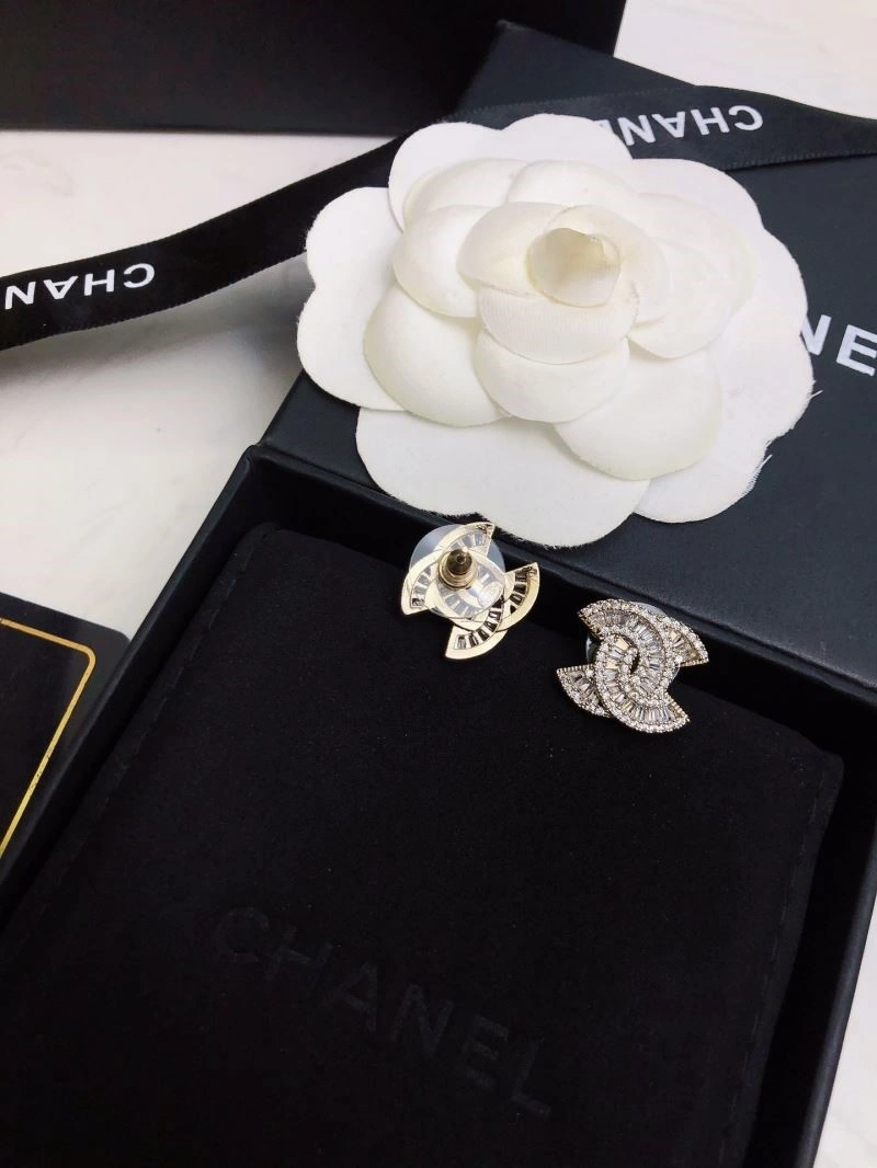 Chanel Earrings Compact 222741
