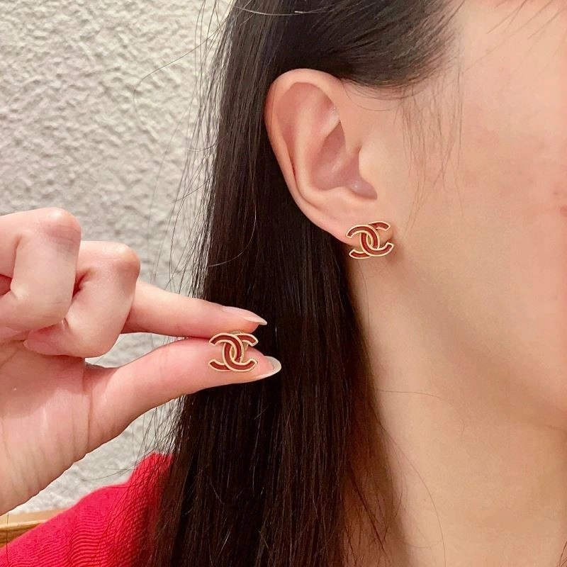 Elegant Chanel Earrings 222747