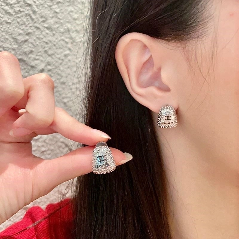 Unisex Chanel Earrings 222744