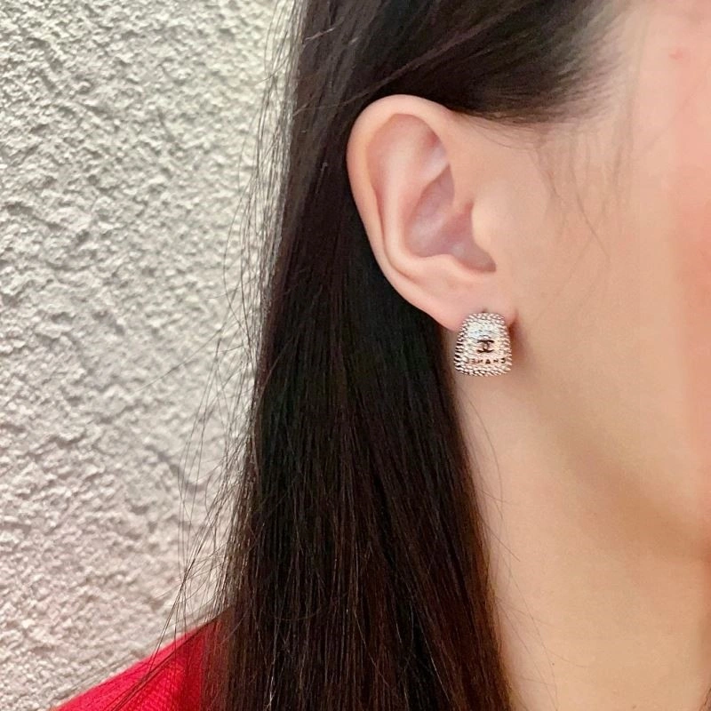 Unisex Chanel Earrings 222744