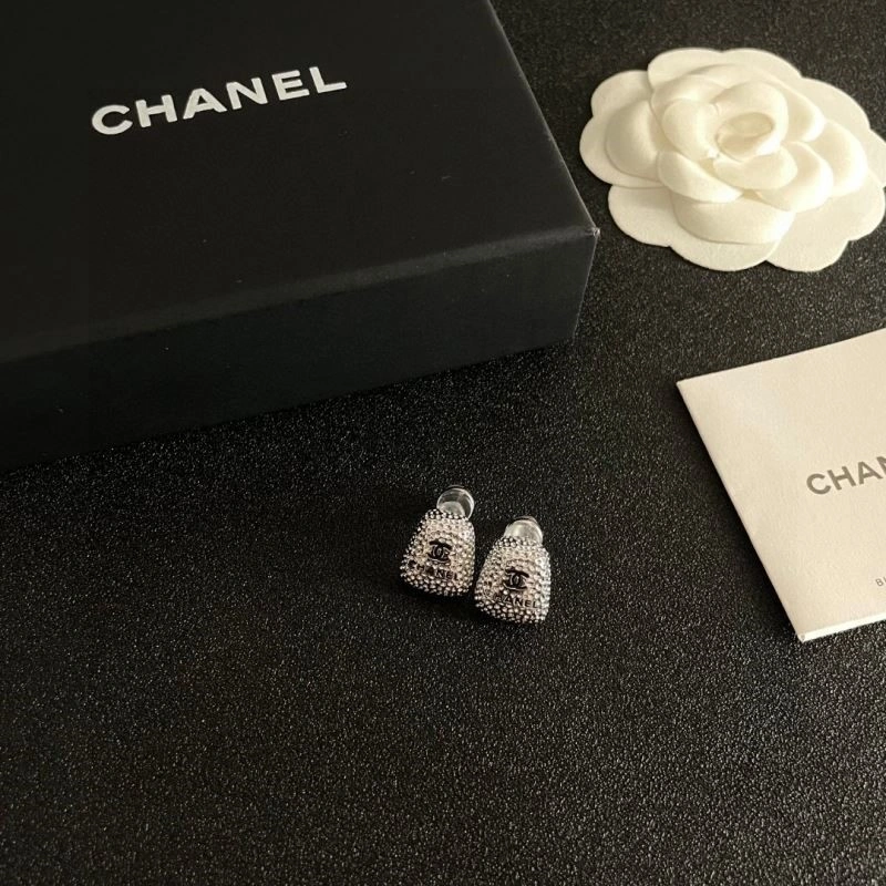 Unisex Chanel Earrings 222744