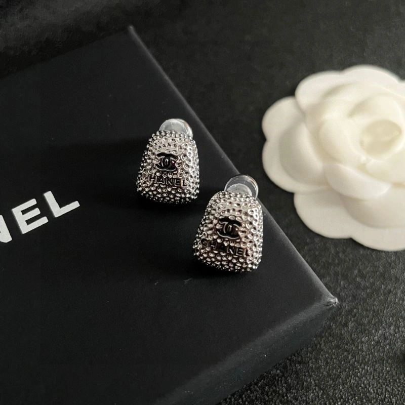 Unisex Chanel Earrings 222744