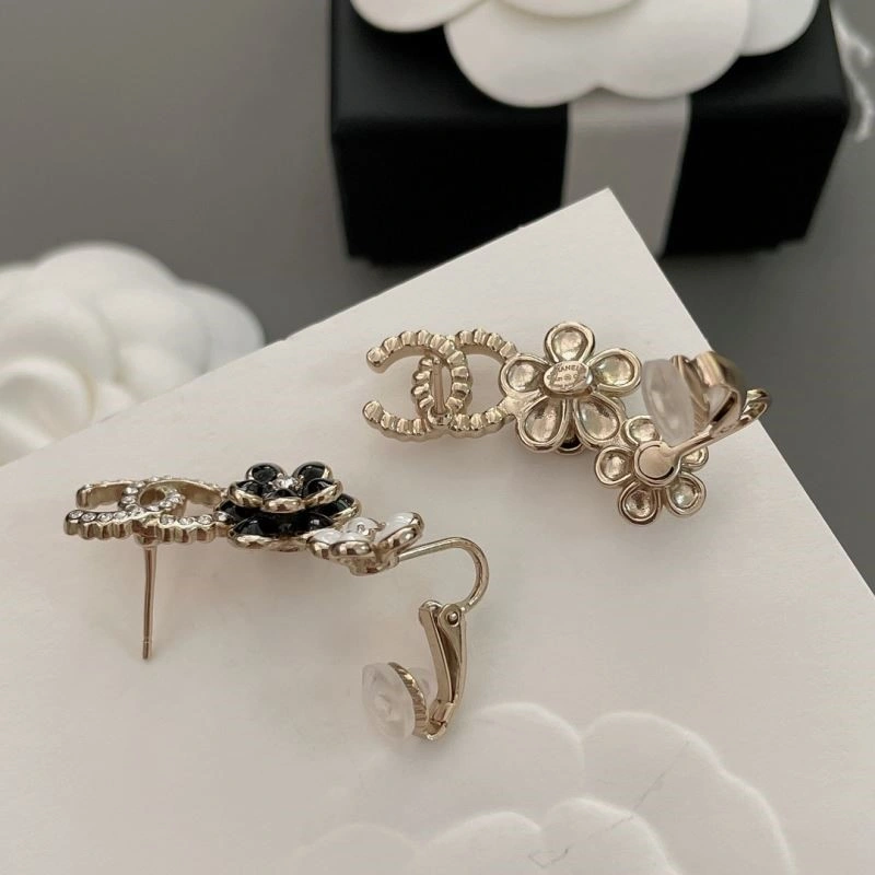 Attractive Chanel Earrings 222742