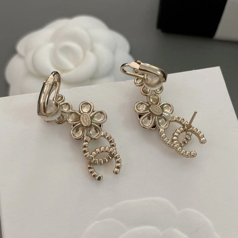Attractive Chanel Earrings 222742