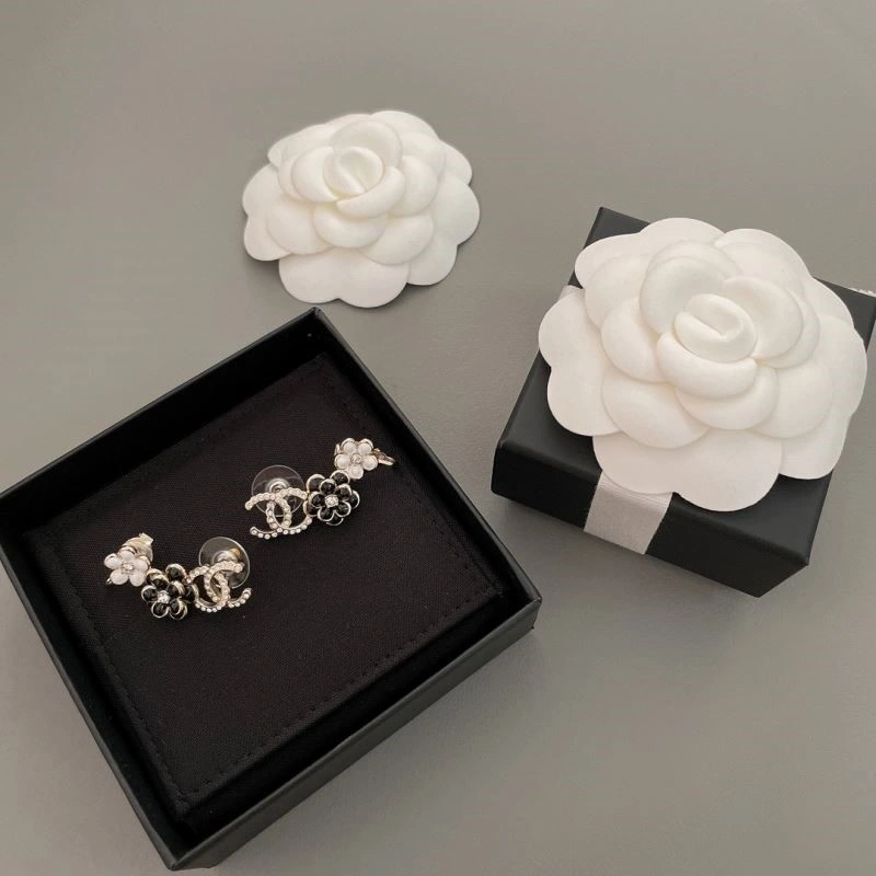 Attractive Chanel Earrings 222742