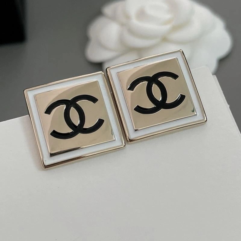 Effortless Chanel Earrings 222811