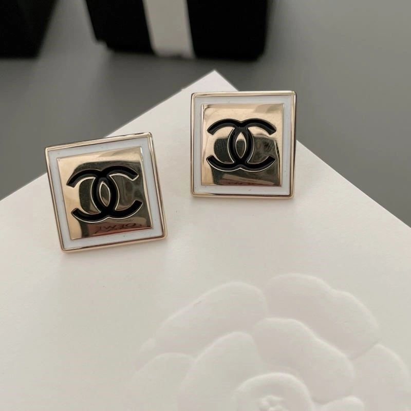 Effortless Chanel Earrings 222811