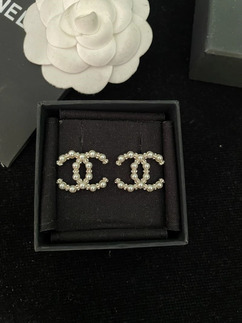 Compact Chanel Earrings 222737