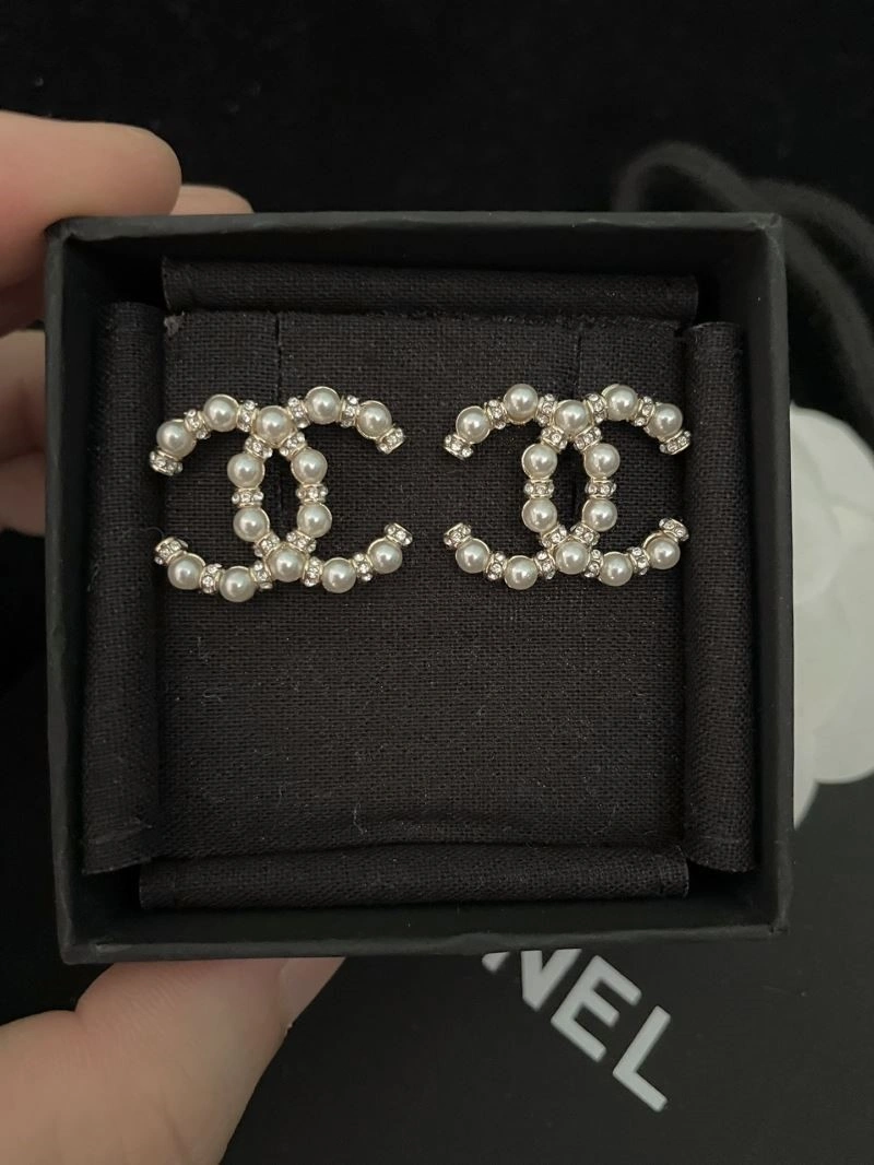 Compact Chanel Earrings 222737
