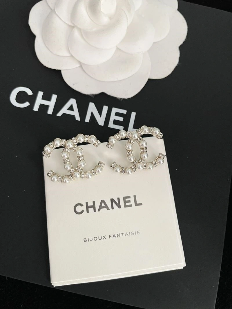Compact Chanel Earrings 222737