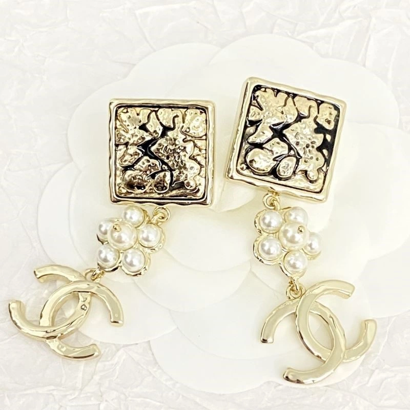 Chanel Earrings Refined 222797