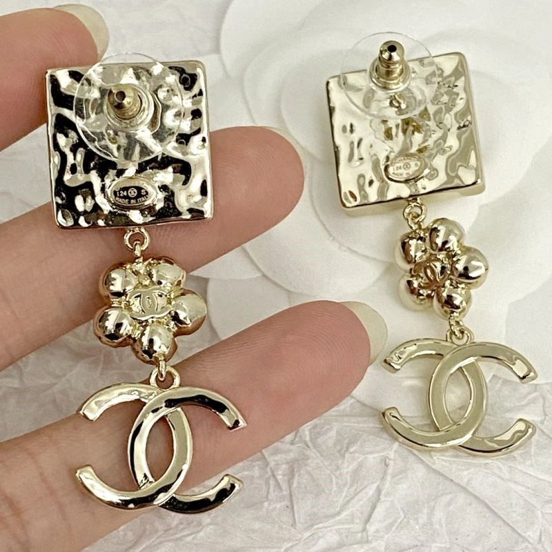 Chanel Earrings Refined 222797