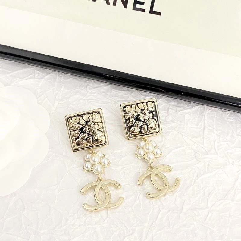 Chanel Earrings Refined 222797