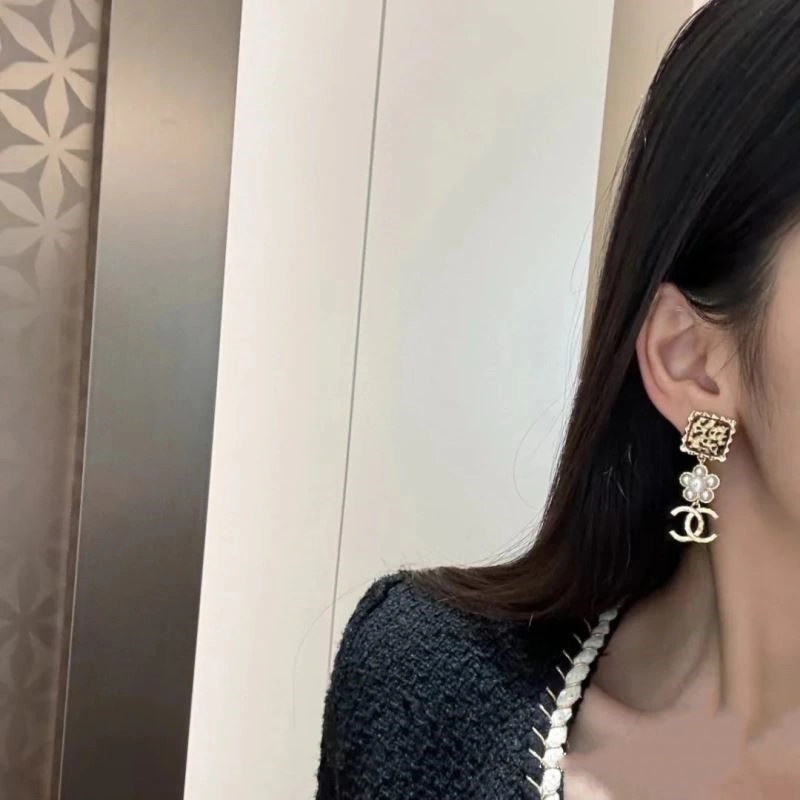 Chanel Earrings Refined 222797