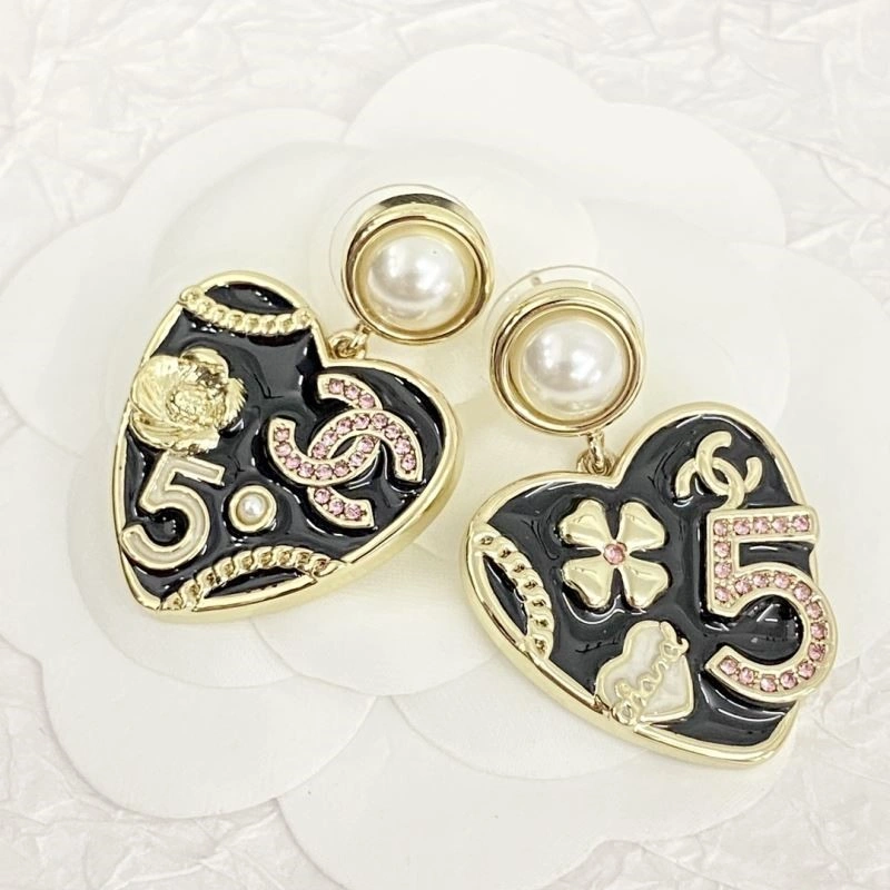 Fashionable Chanel Earrings 222725