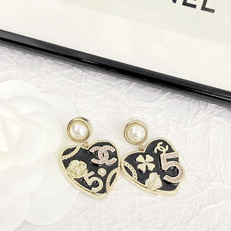 Fashionable Chanel Earrings 222725