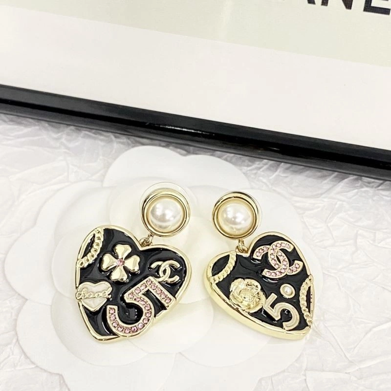 Fashionable Chanel Earrings 222725