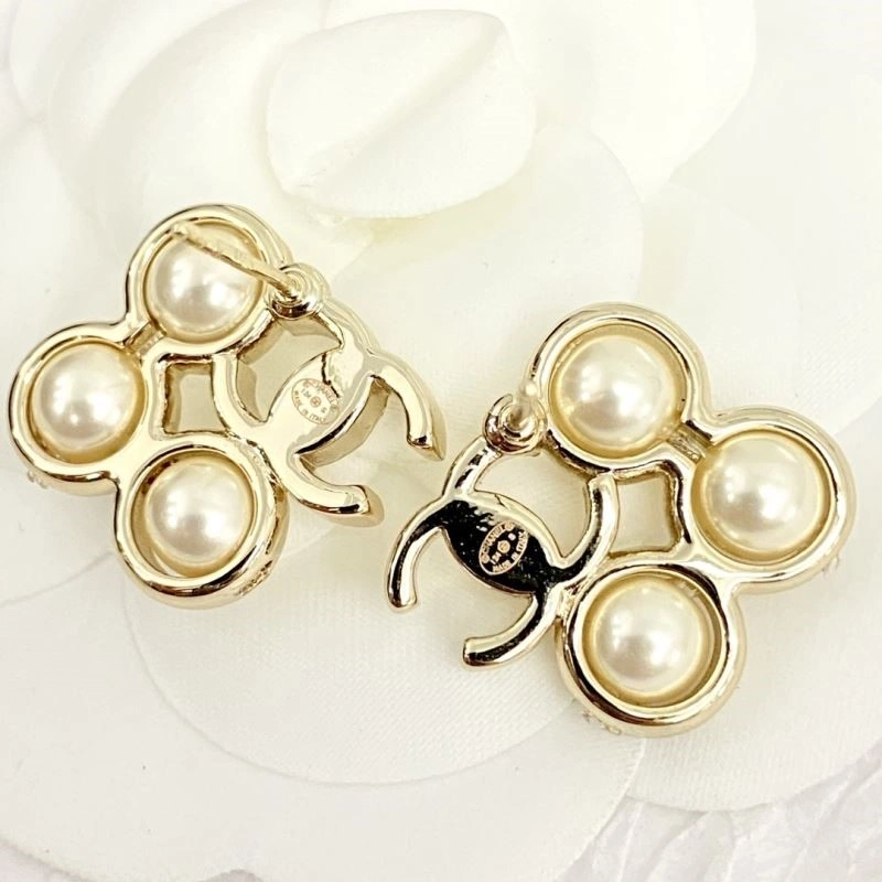 Chanel Earrings Packable 222730
