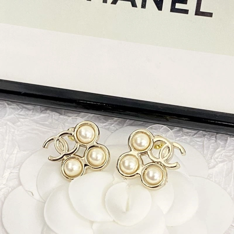 Chanel Earrings Packable 222730