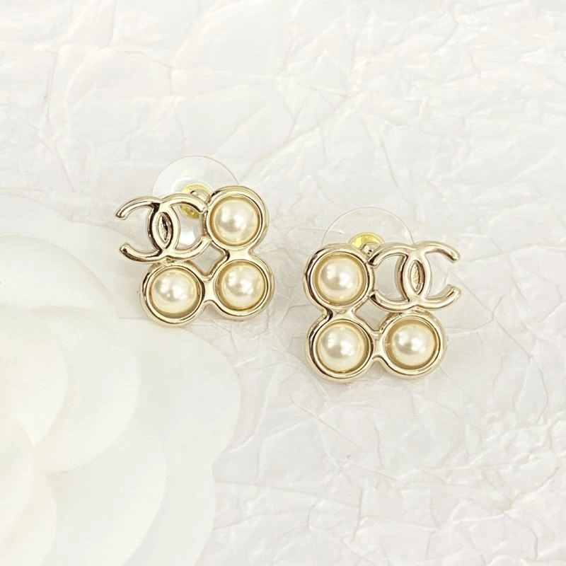 Chanel Earrings Packable 222730