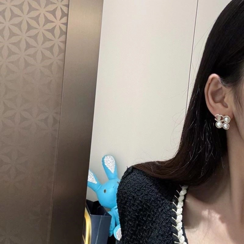 Chanel Earrings Packable 222730