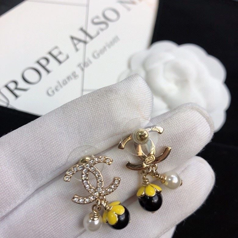 Resilient Chanel Earrings 222719
