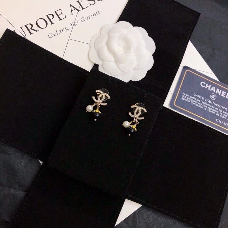 Resilient Chanel Earrings 222719